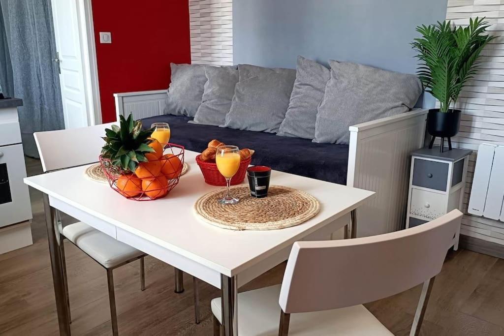 Appartement Place Du Marche Мер-ле-Бен Экстерьер фото