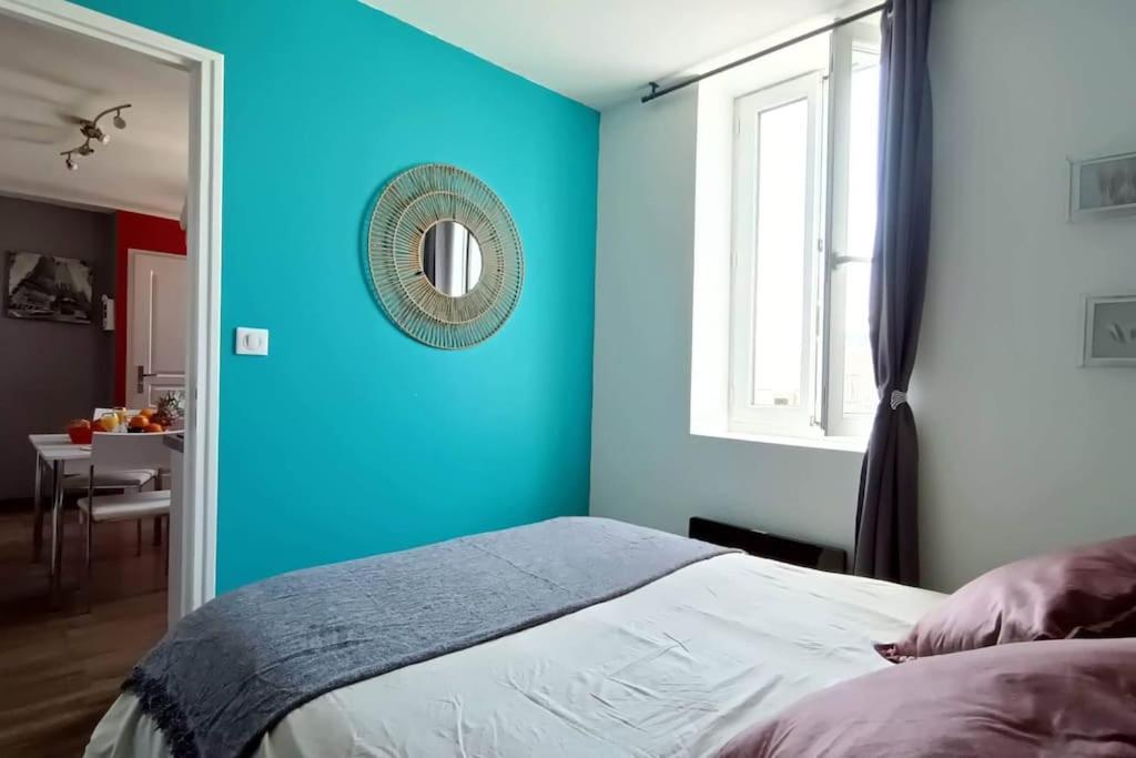 Appartement Place Du Marche Мер-ле-Бен Экстерьер фото